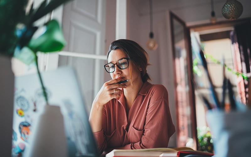 woman on laptop